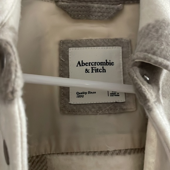 Abercrombie Cozy Shirt Jacket, size xs - Picture 3 of 8